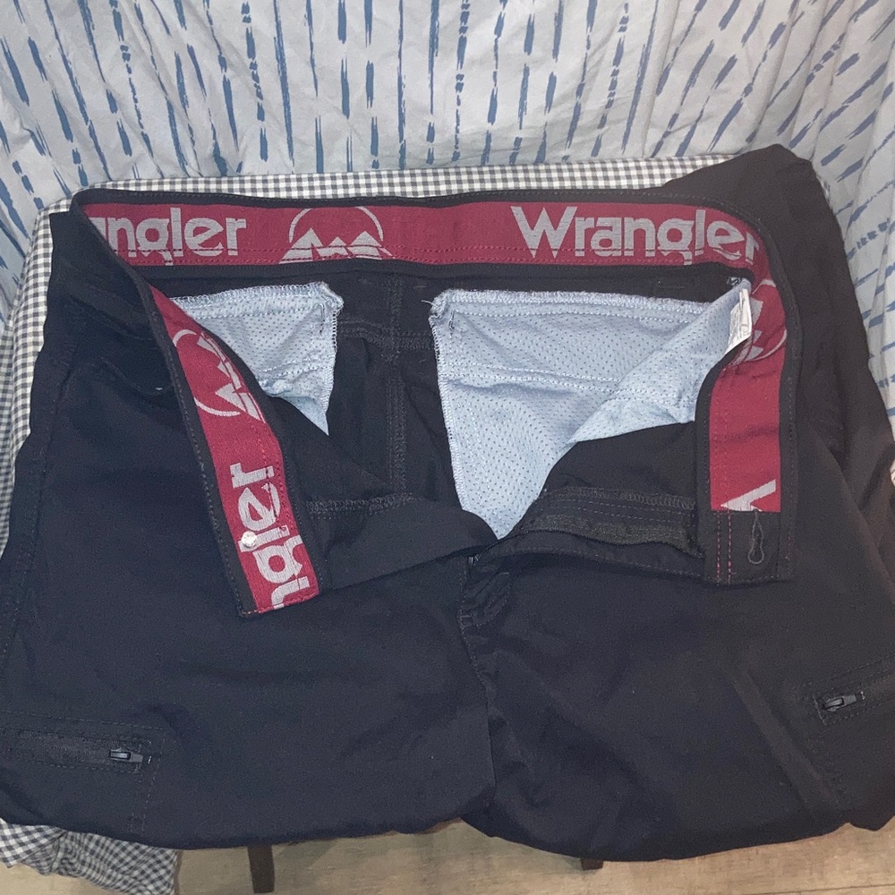 Wrangler Men's Black Athletic Shorts